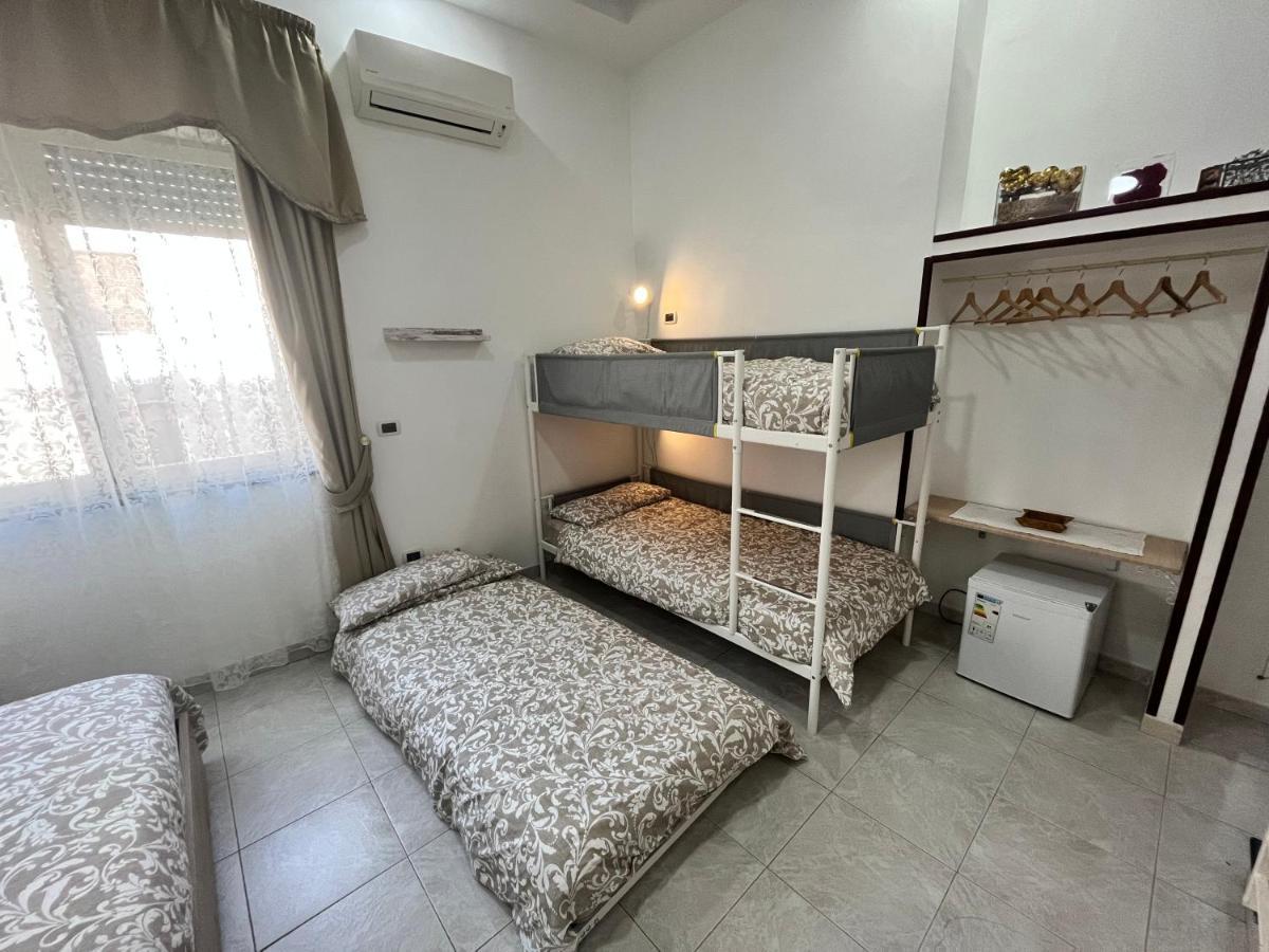 Regy Bed & Breakfast Naples Luaran gambar