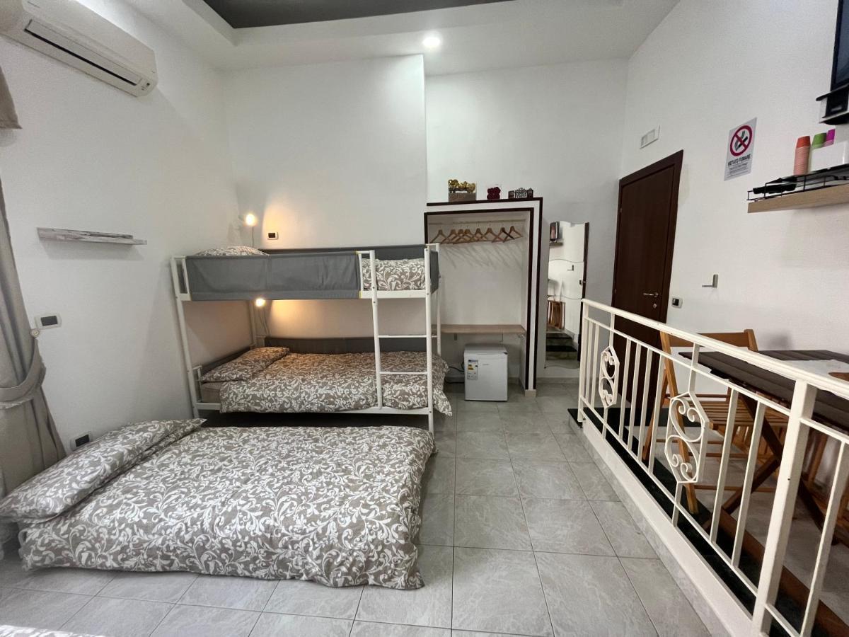 Regy Bed & Breakfast Naples Luaran gambar