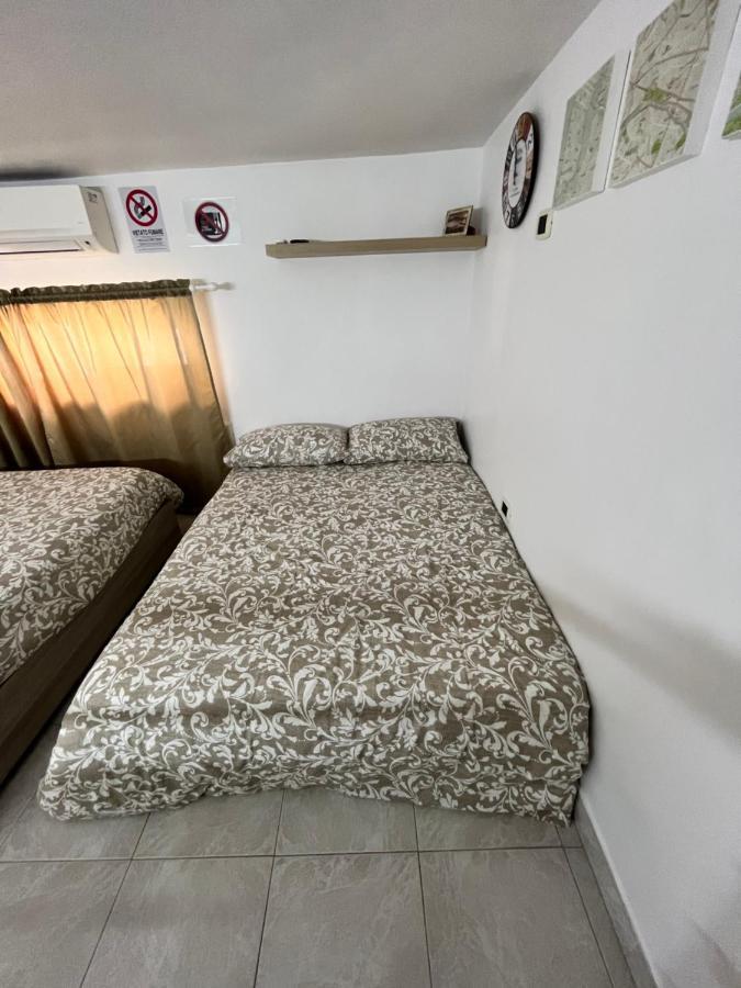 Regy Bed & Breakfast Naples Luaran gambar